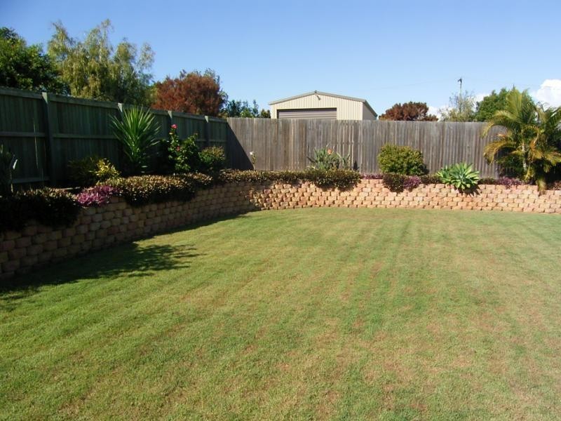 20 Gill Place, Kalkie QLD 4670