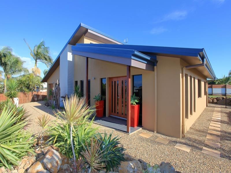 1 Plymouth Street, Bargara QLD 4670