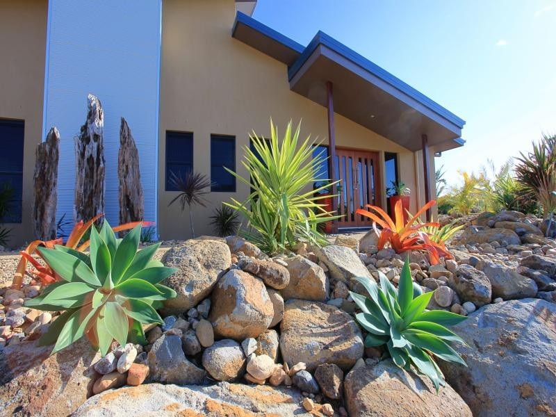 1 Plymouth Street, Bargara QLD 4670