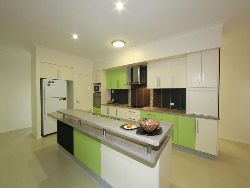 14 Cycad Court, Moore Park Beach QLD 4670