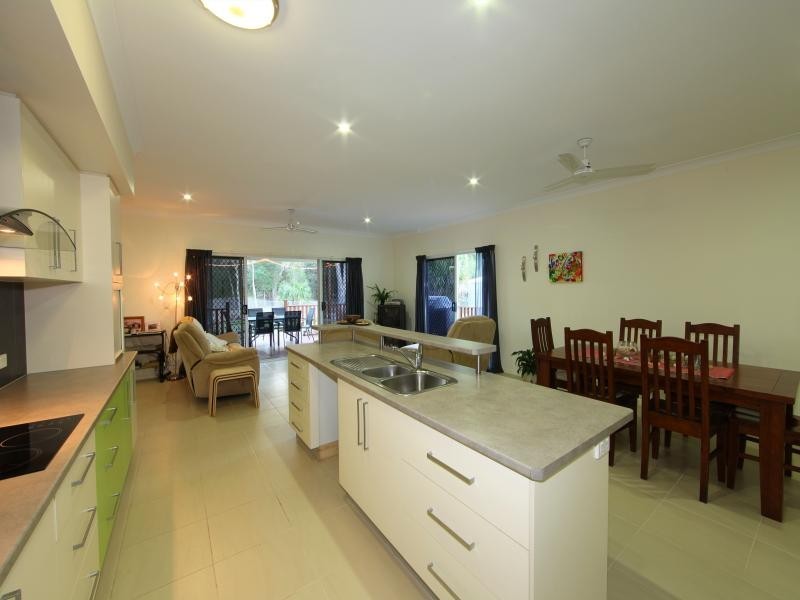 14 Cycad Court, Moore Park Beach QLD 4670