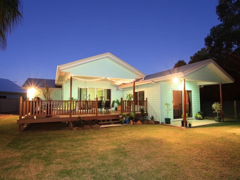 14 Cycad Court, Moore Park Beach QLD 4670