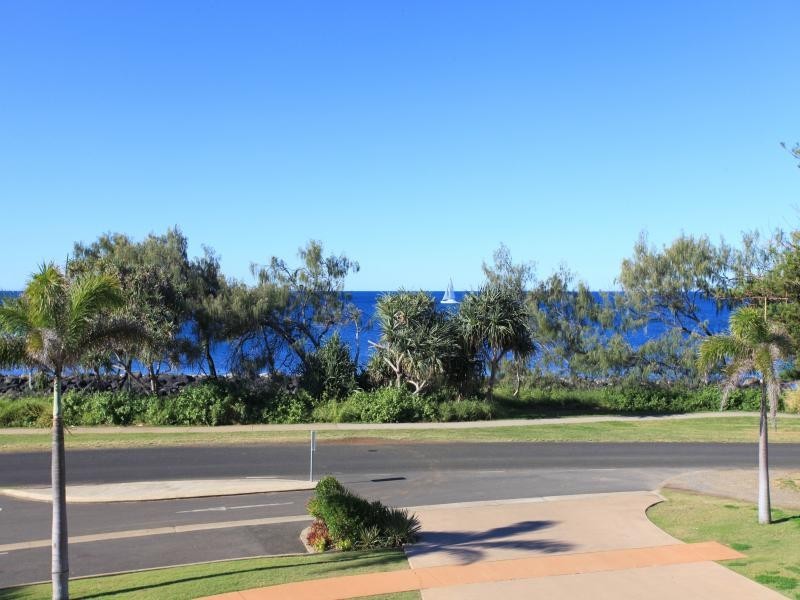 109/23  Esplanade, Bargara QLD 4670