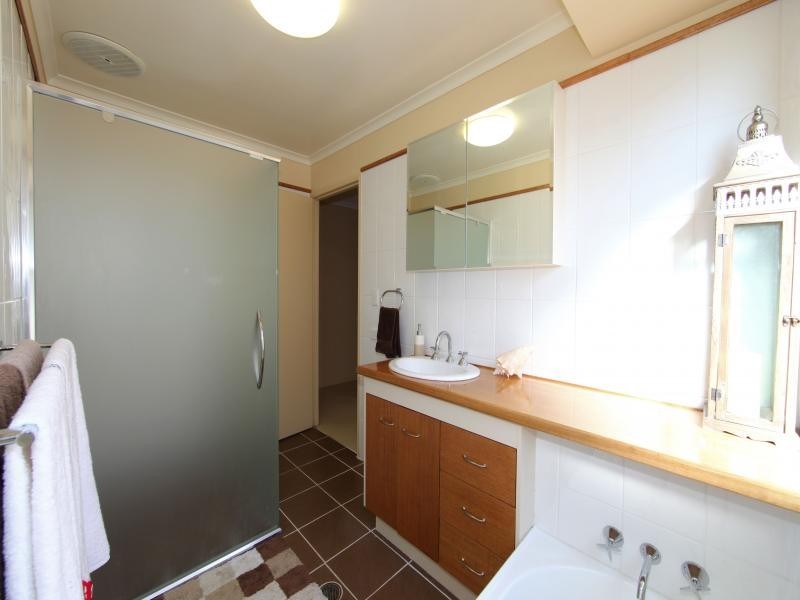 5 Bloomfield Drive, Bundaberg East QLD 4670