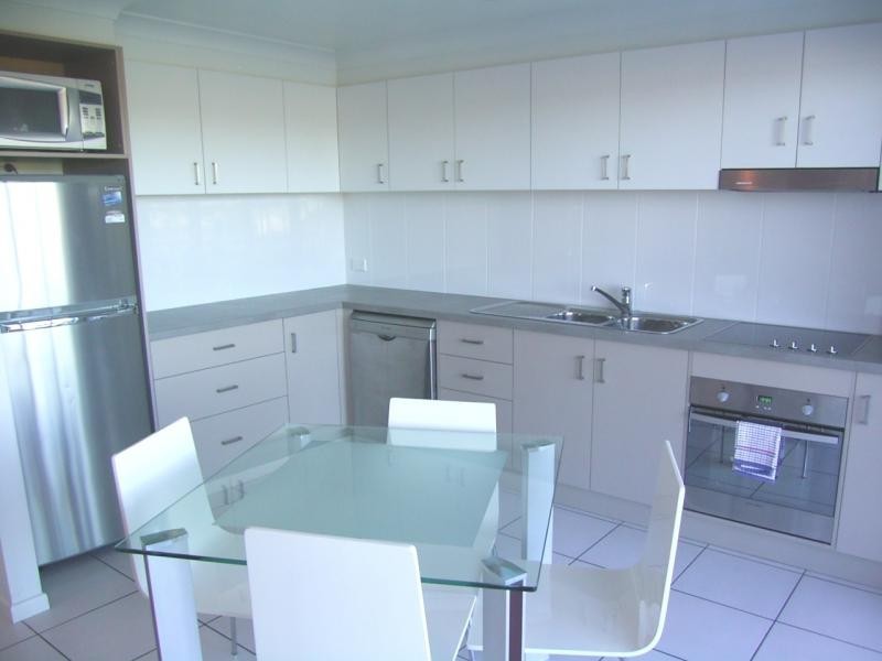 202/52 Johnson Street, Bargara QLD 4670