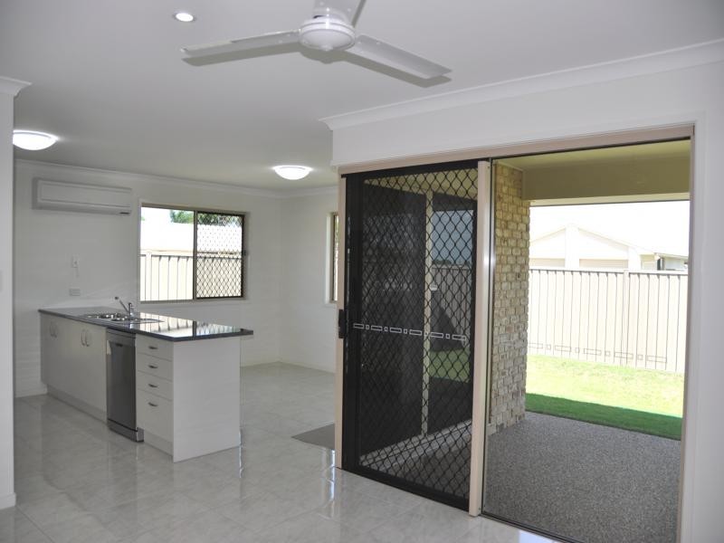 2 to 15/148 McCarthy Street, Avenell Heights QLD 4670