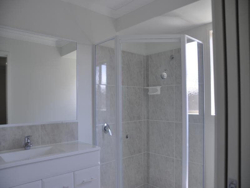 2 to 15/148 McCarthy Street, Avenell Heights QLD 4670