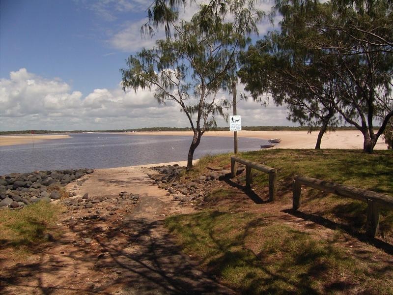 47 Bluewater Drive, Elliott Heads QLD 4670
