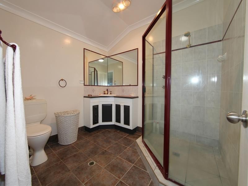 142 Bargara Road, Bundaberg East QLD 4670