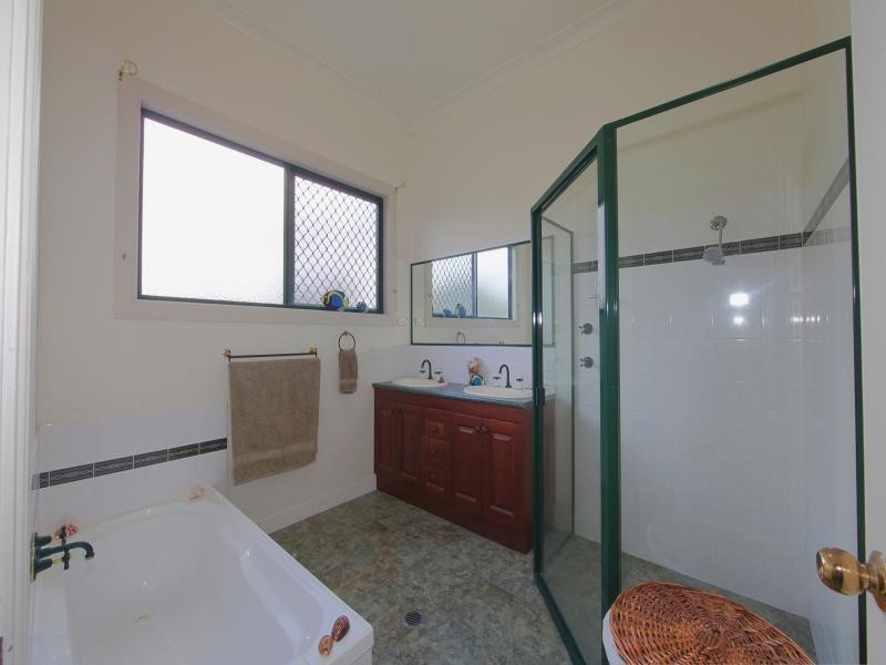 142 Bargara Road, Bundaberg East QLD 4670