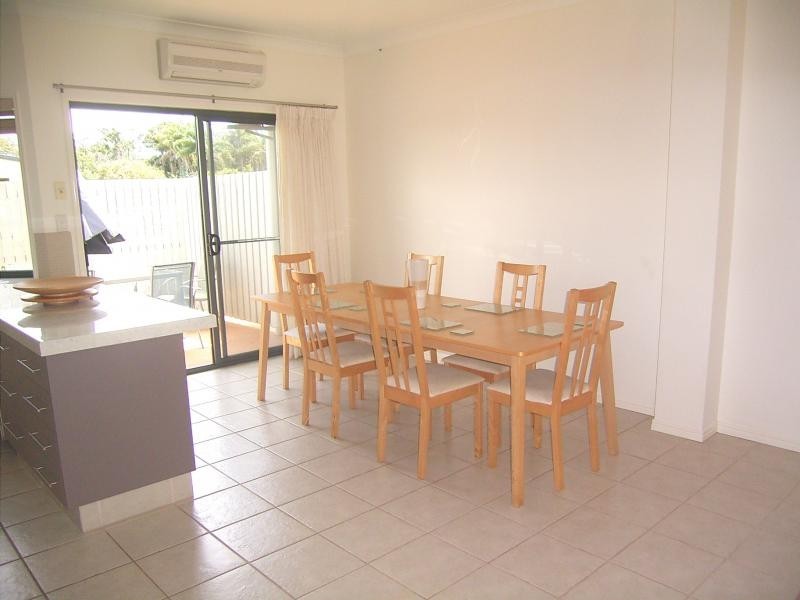 2/54 Johnson Street, Bargara QLD 4670