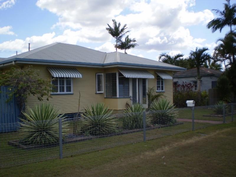 27 Bates Street, Svensson Heights QLD 4670