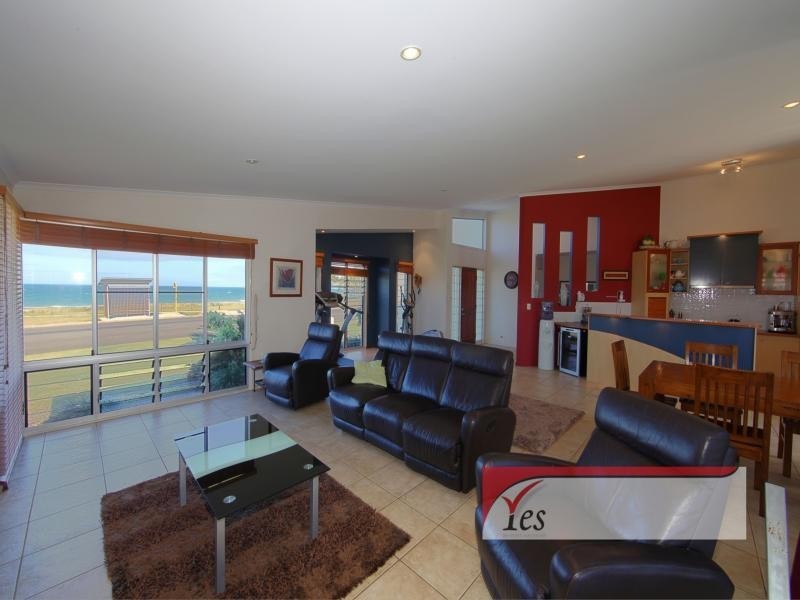 151 Barolin Esplanade, Coral Cove QLD 4670
