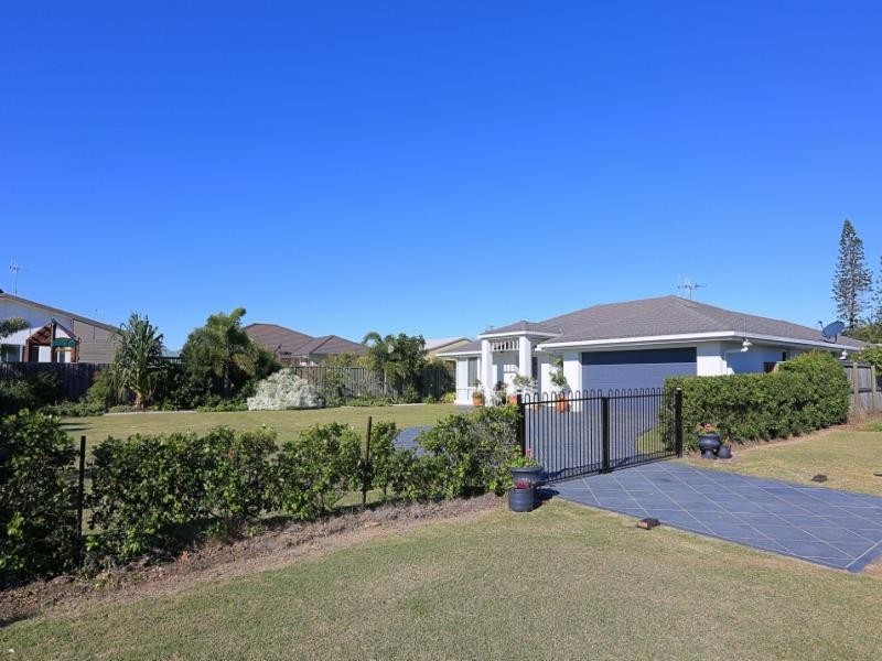 5 Whale Court, Bargara QLD 4670