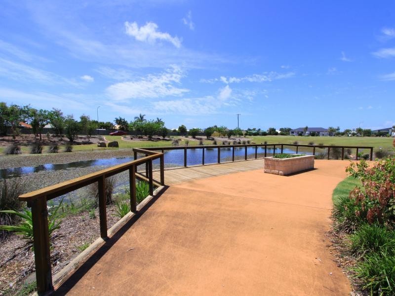 18 Hillcrest ct, Bargara QLD 4670