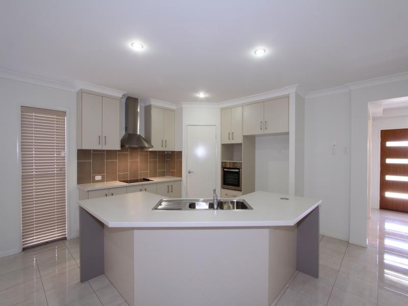 72 Davidson Street, Bargara QLD 4670