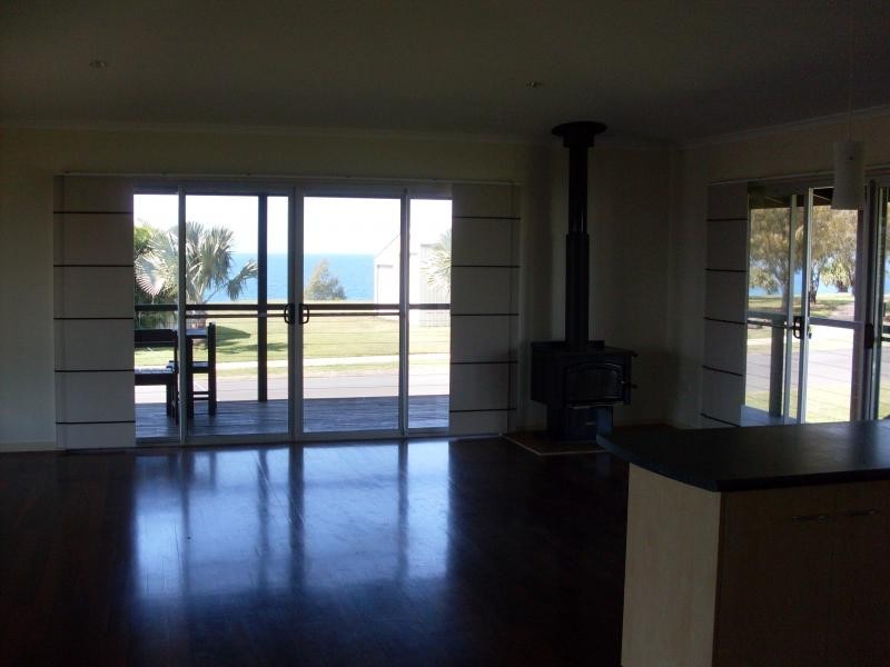 99 Barolin Esplanade, Coral Cove QLD 4670