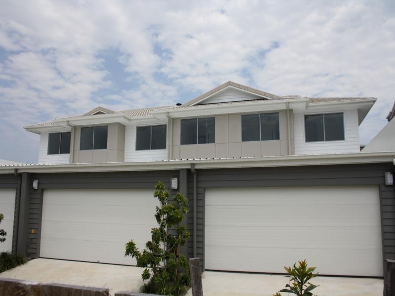 112 Christopher St, Pimpama QLD 4209