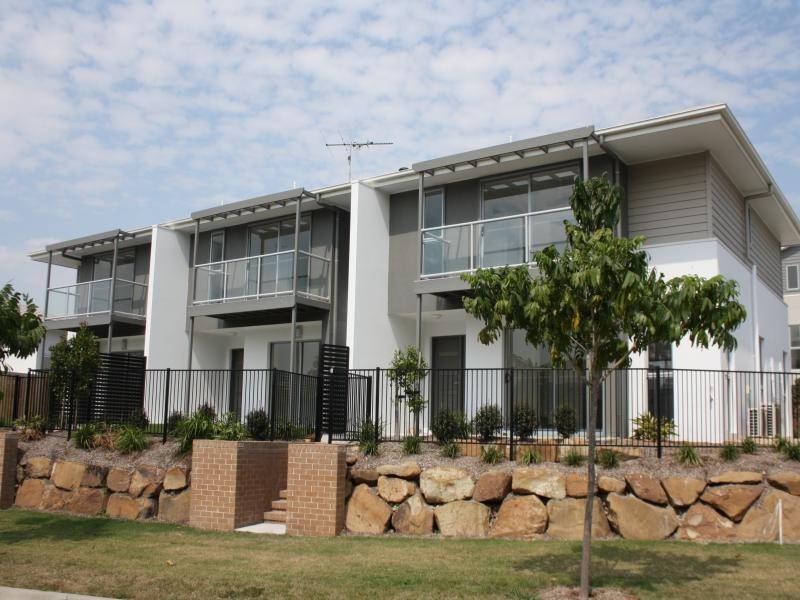 112 Christopher St, Pimpama QLD 4209