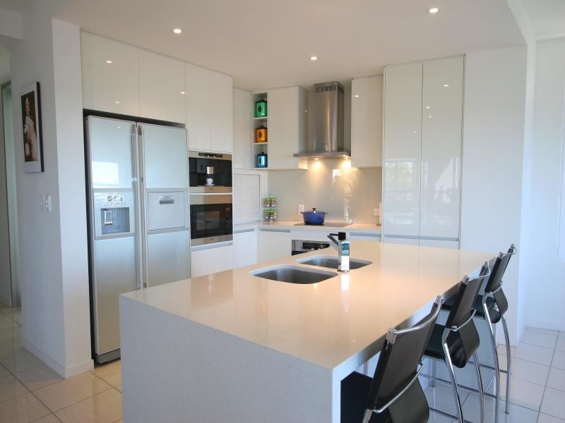 2/33 Esplanade, Bargara QLD 4670