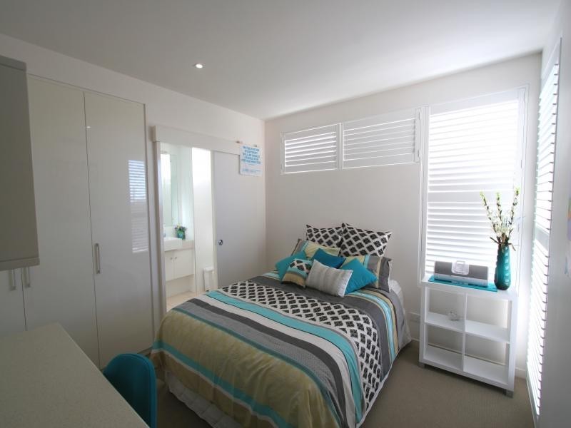 2/33 Esplanade, Bargara QLD 4670