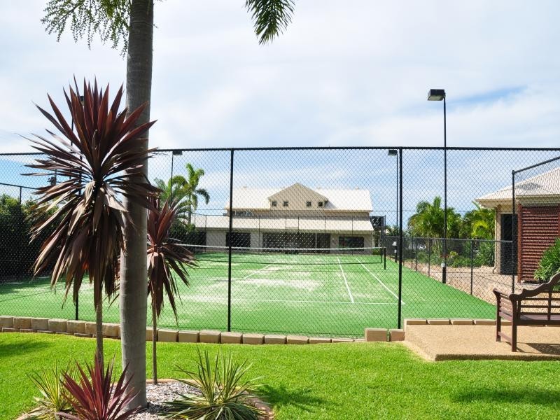 145/39 Wearing rd Palm Lakes Resort, Bargara QLD 4670