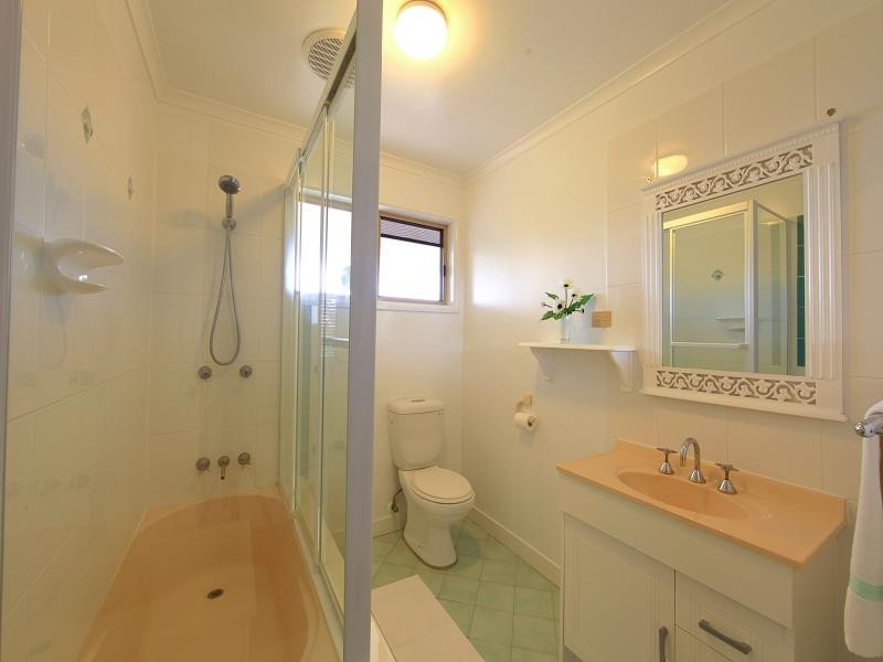 70 Wilfred Street, Bargara QLD 4670