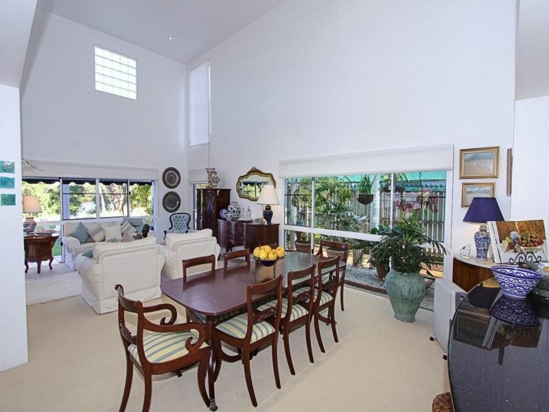 73 Fairway Dr, Bargara QLD 4670