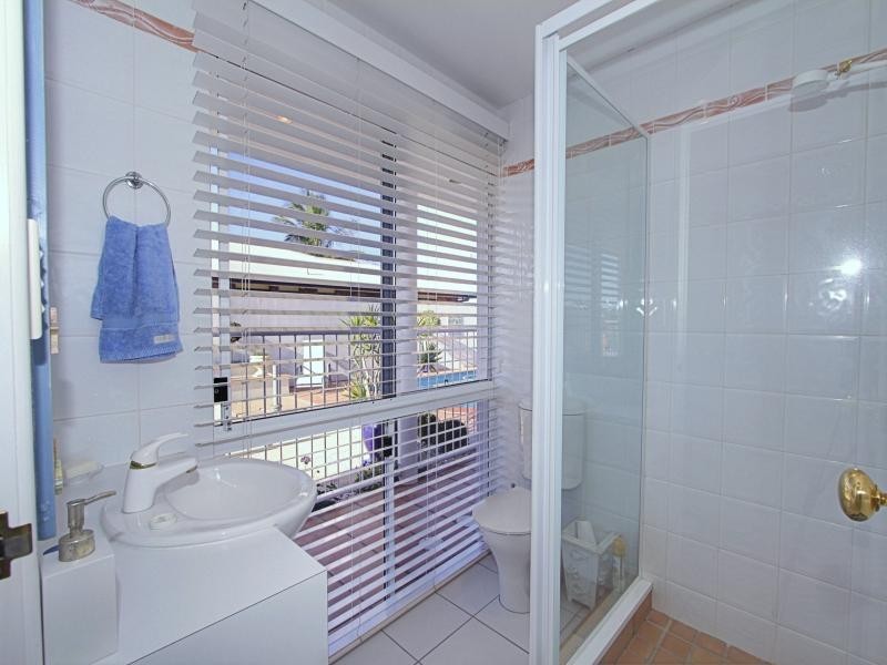 73 Fairway Dr, Bargara QLD 4670