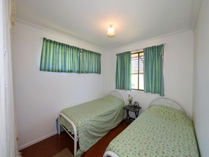 3 Crystal Court, Elliott Heads QLD 4670