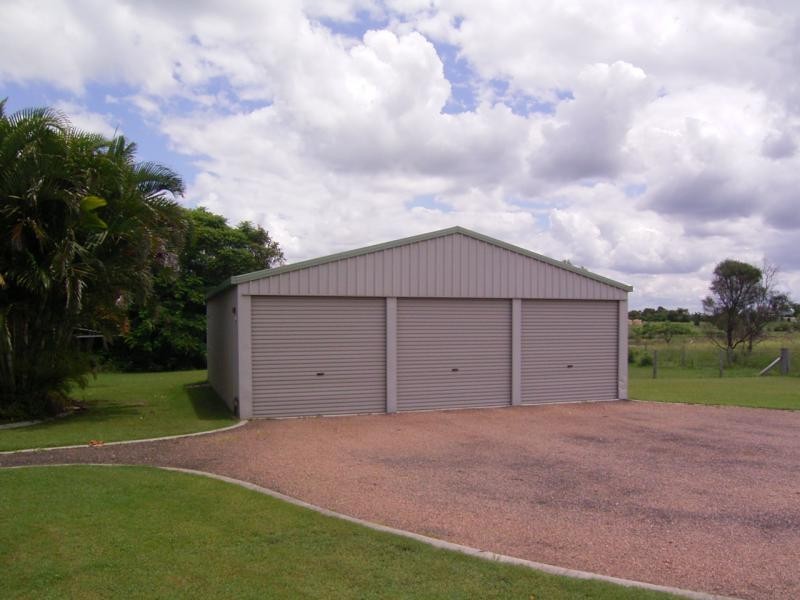 11 Daveys Drive, Branyan QLD 4670