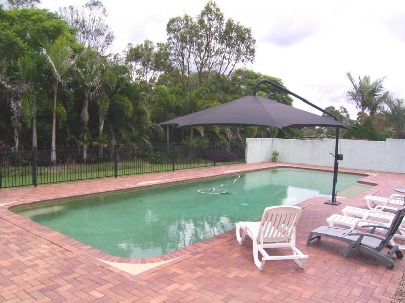 11 Daveys Drive, Branyan QLD 4670