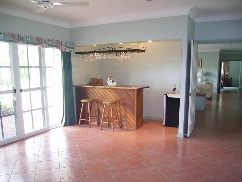 11 Daveys Drive, Branyan QLD 4670