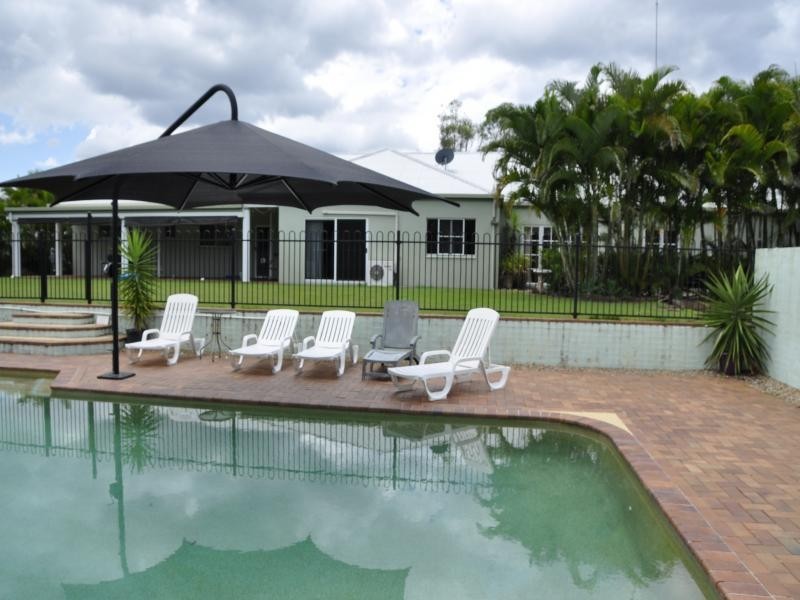 11 Daveys Drive, Branyan QLD 4670