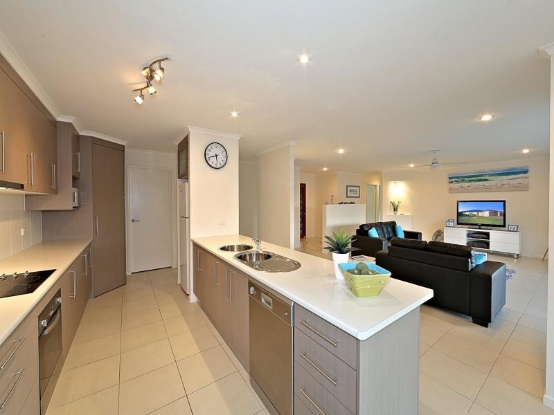 2 Starfish Crescent, Bargara QLD 4670