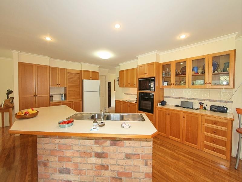 7 Cockatoo Crescent, Gooburrum QLD 4670