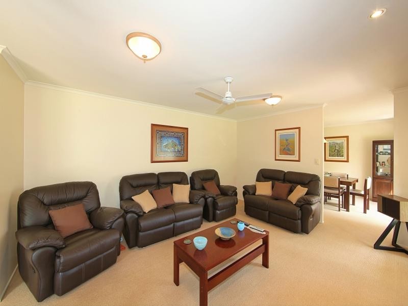 7 Cockatoo Crescent, Gooburrum QLD 4670