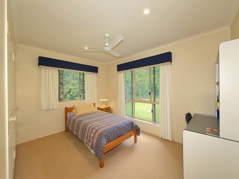 7 Cockatoo Crescent, Gooburrum QLD 4670