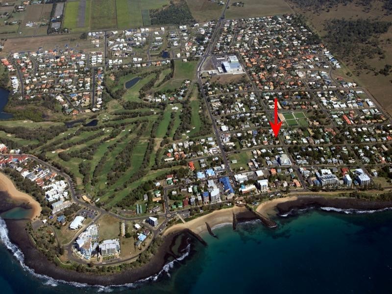 1 /27 Holland St cnr Whalley St, Bargara QLD 4670