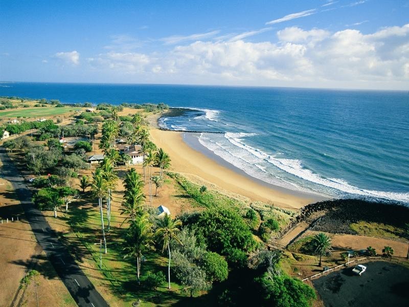 1 /27 Holland St cnr Whalley St, Bargara QLD 4670