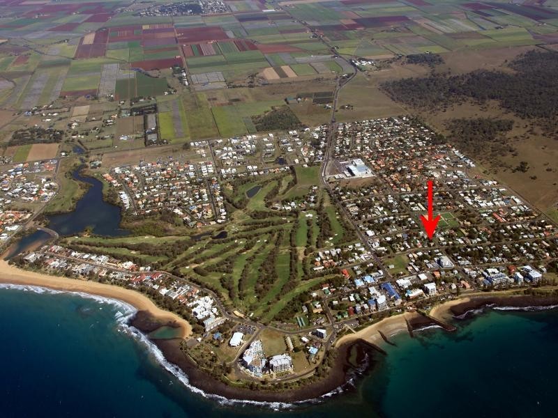 2/27 Holland St corner Whalley St, Bargara QLD 4670