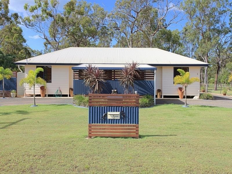 5 Bernborough Bvd, Branyan QLD 4670