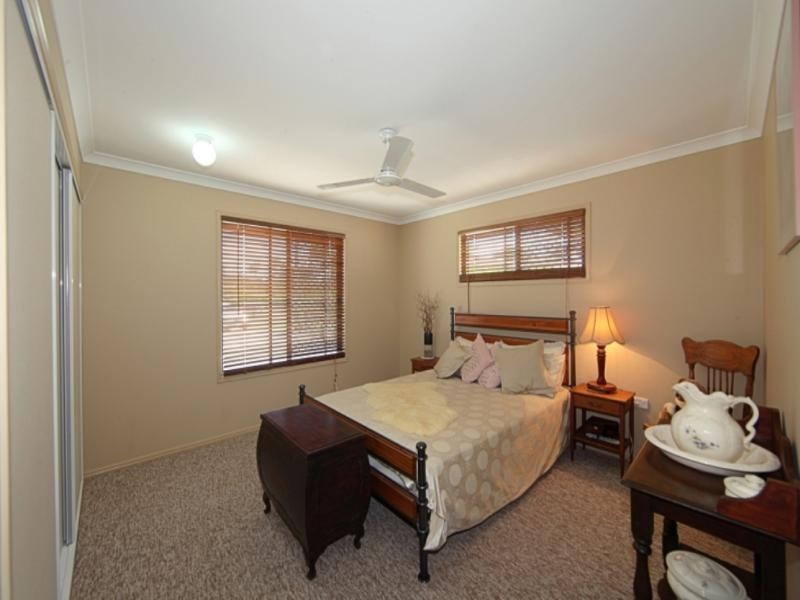 5 Bernborough Bvd, Branyan QLD 4670