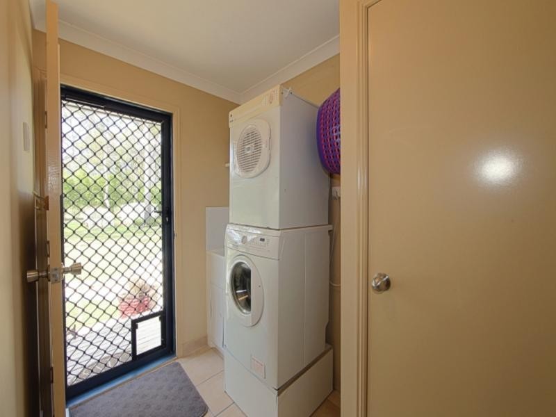 5 Bernborough Bvd, Branyan QLD 4670