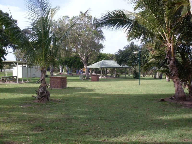 Elliott Heads QLD 4670