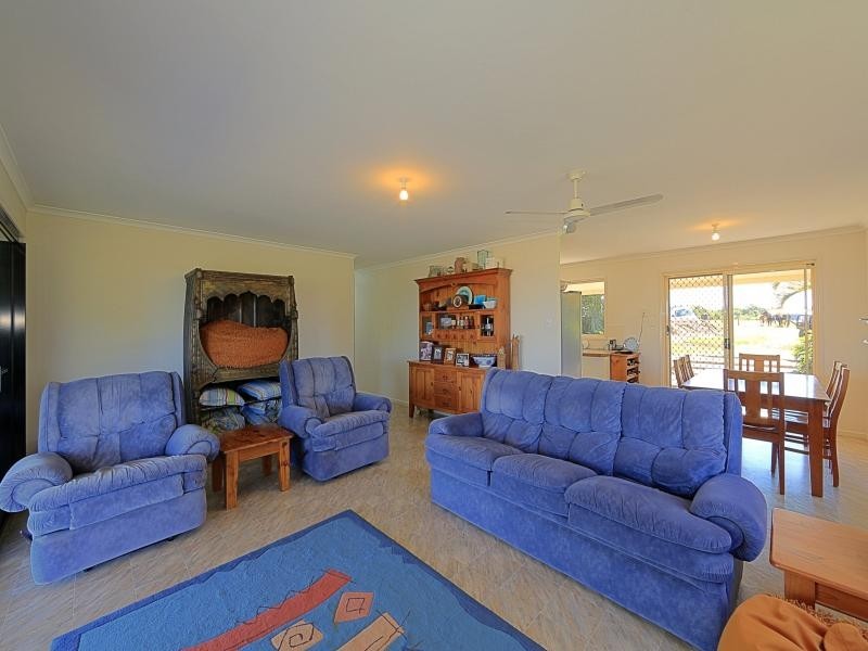 1154 Elliott Heads rd, Woongarra QLD 4670