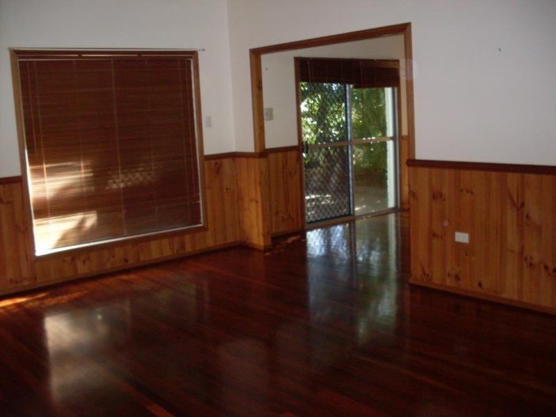 4 Martins Road, Gooburrum QLD 4670