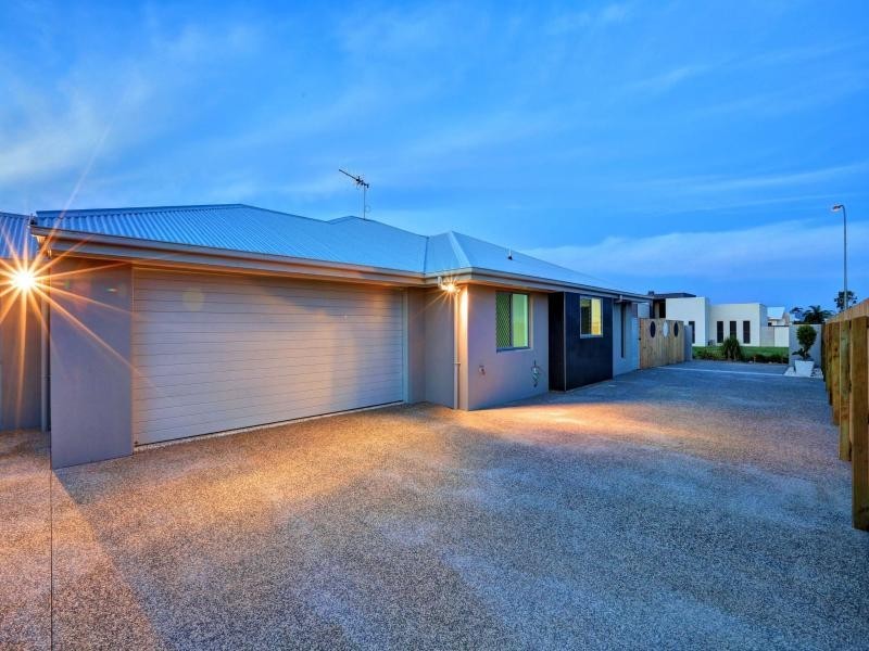 1 /24 Masthead Drive, Bargara QLD 4670