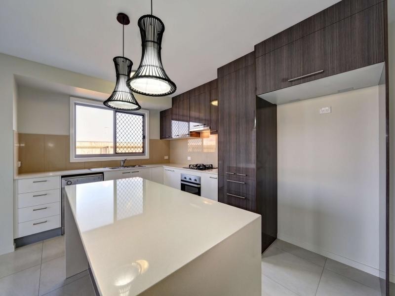 1 /24 Masthead Drive, Bargara QLD 4670