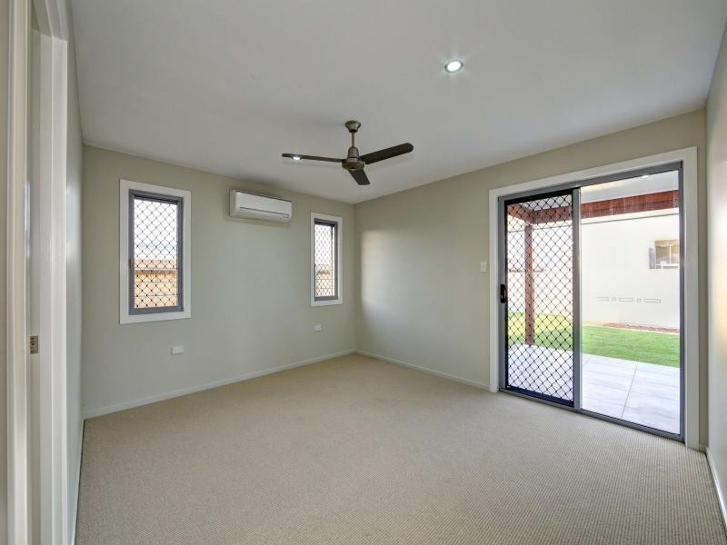 1 /24 Masthead Drive, Bargara QLD 4670